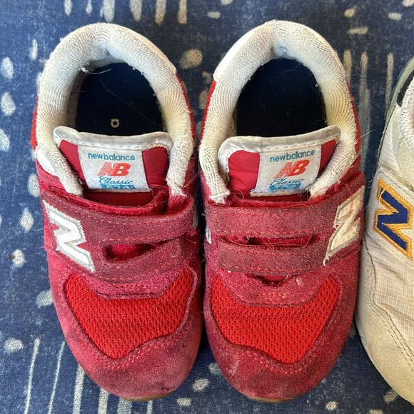 2 pair of New balance sneakers - Picture 6 of 10